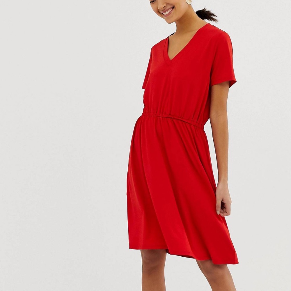 BRAND NEW WITH TAGS pieces t shirt skater dress